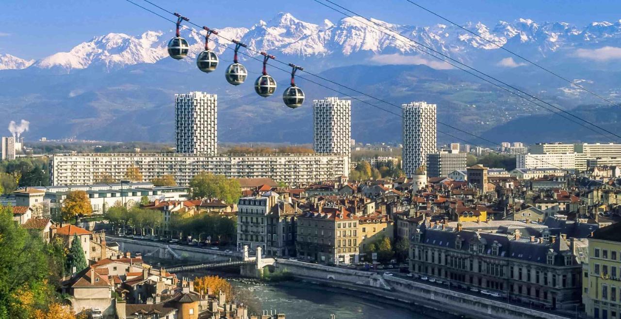 Logement Entier Grenoble Avec Vue Sur La Bastilleアパートメント エクステリア 写真